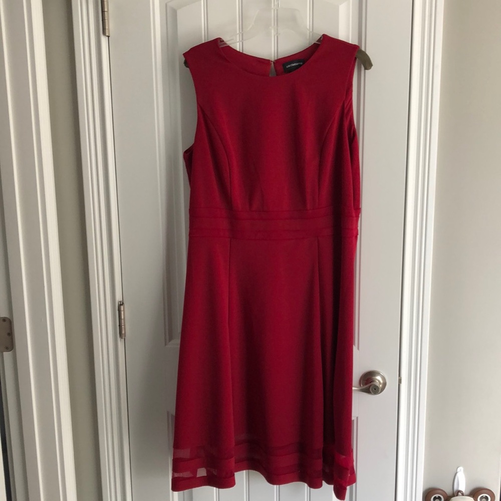 Elegant Red Sleeveless Dress